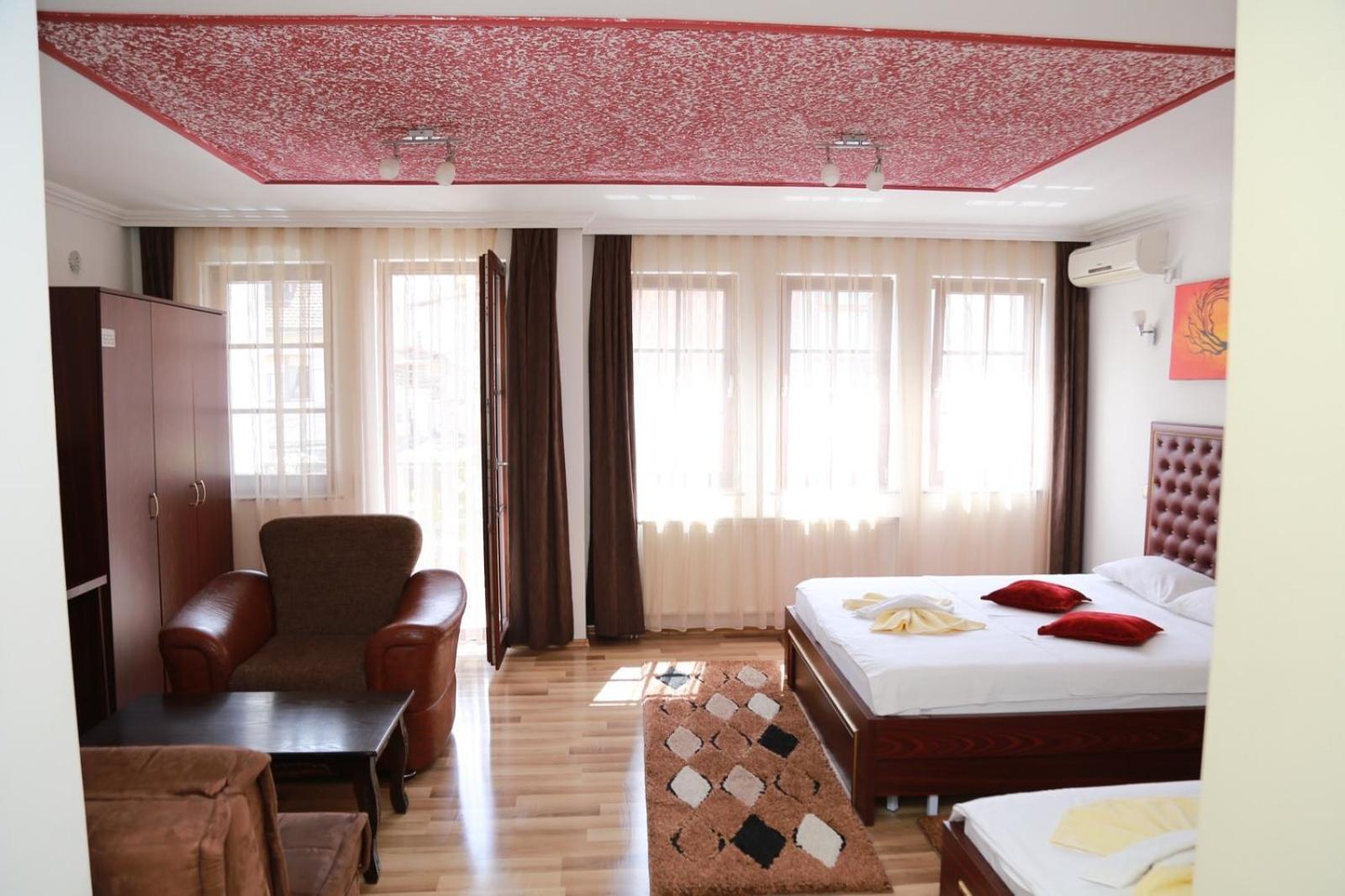 Hotel Venisi Prizren Extérieur photo
